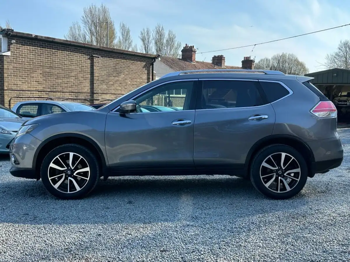 2015-nissan-x-trail-16dci-n-tec-7-seat-ss-big-8