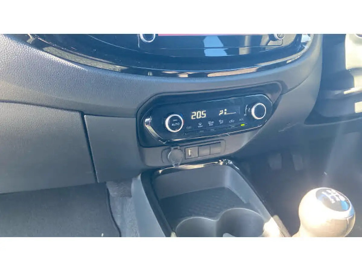2023-toyota-aygo-x-10-vvt-i-edge-big-26