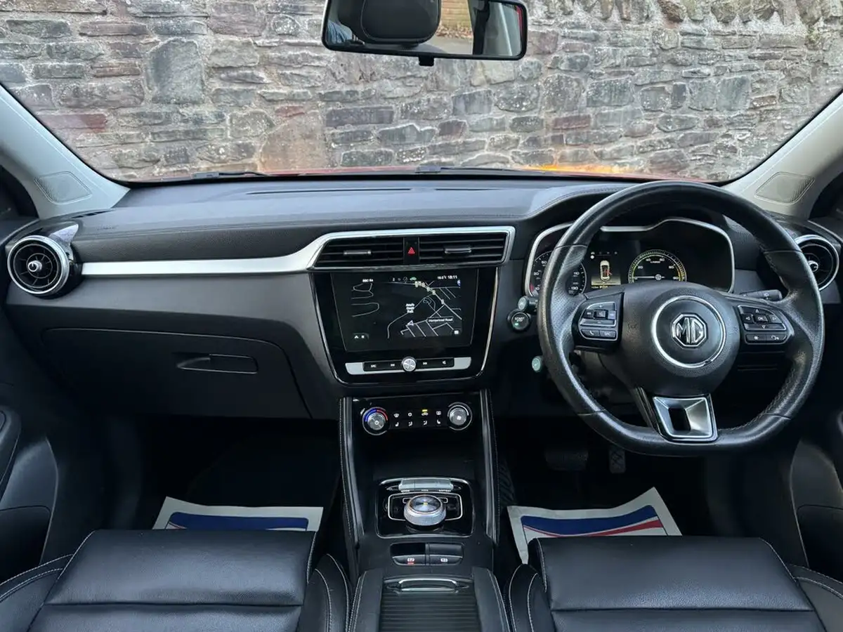 2020-mg-zs-suv-e-exclusive-ev-big-26