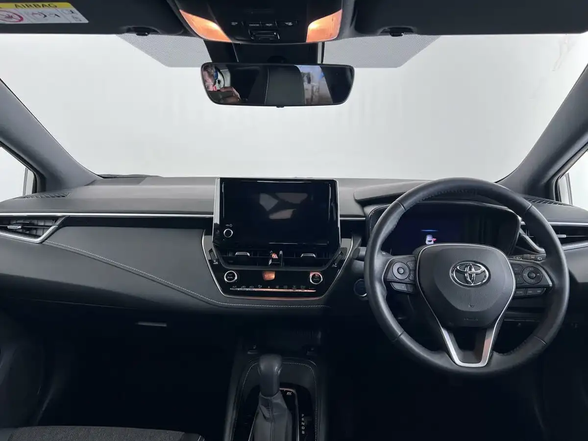 2022-toyota-corolla-18-vvt-i-design-120bhp-trk-hatchback-5d-big-14