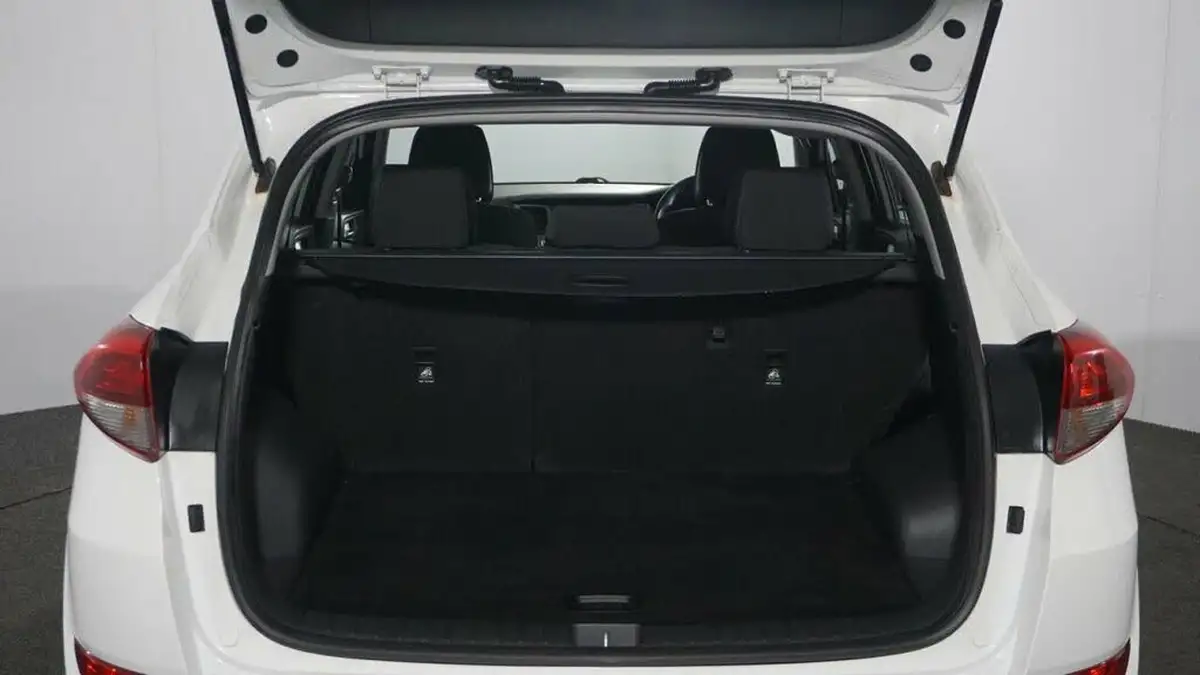 2017-hyundai-tucson-16-gdi-blue-drive-se-nav-big-20