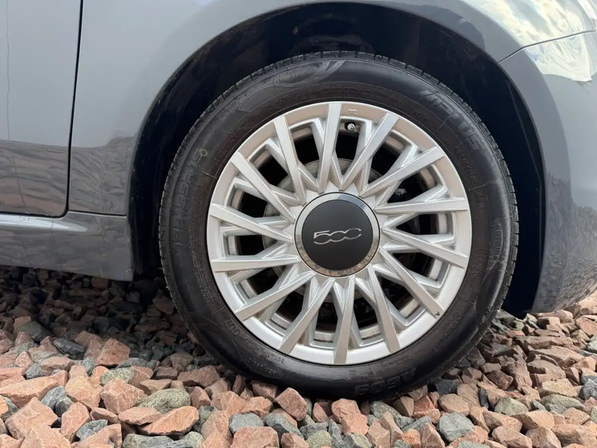 2019-fiat-500-12-lounge-big-20