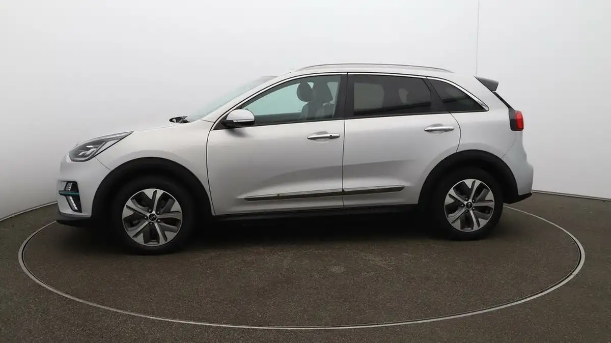 2021-kia-e-niro-ev-4-big-58