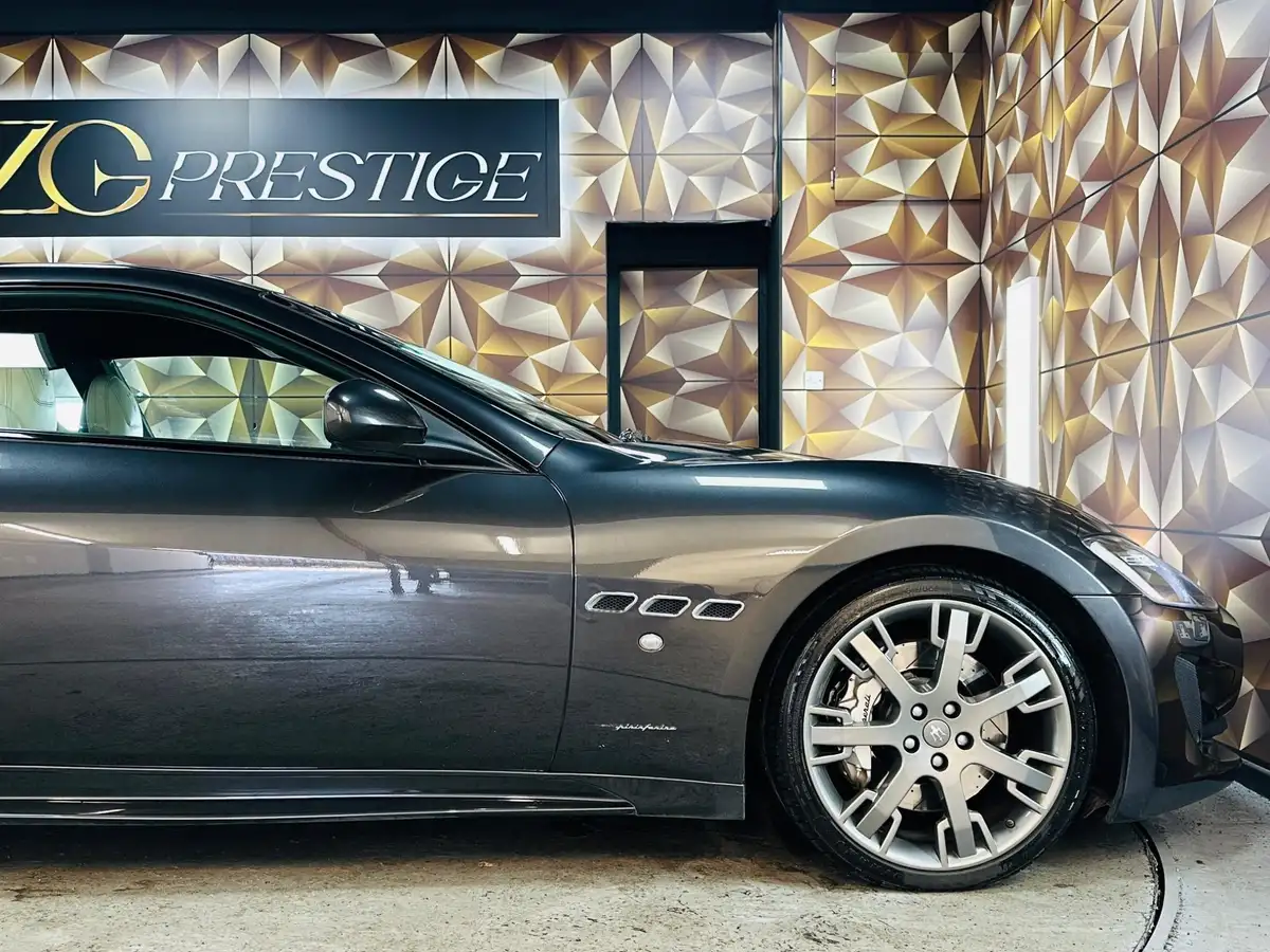 2016-maserati-granturismo-47-sport-big-35