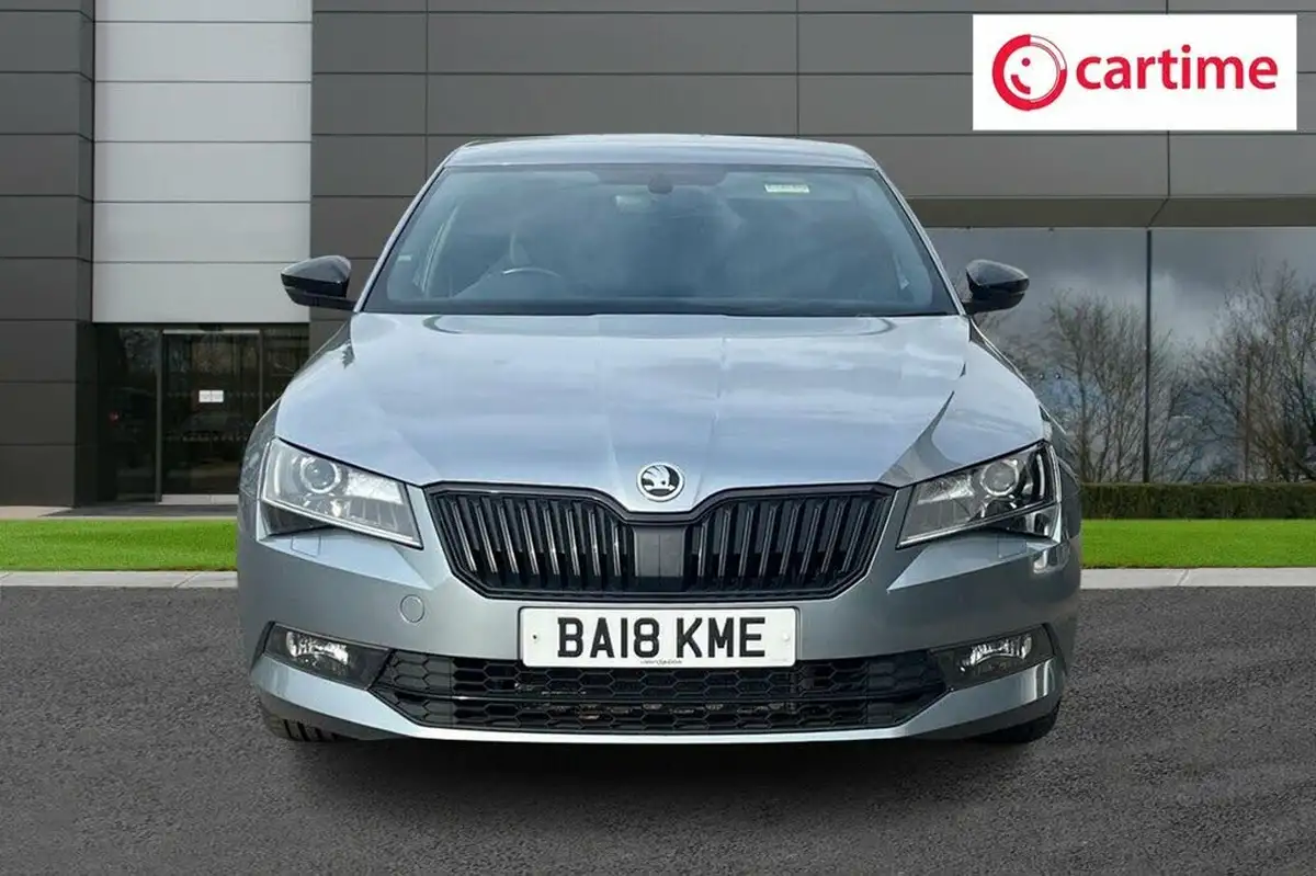 2018-skoda-superb-20-tsi-sportline-220ps-ss-hatchback-big-3