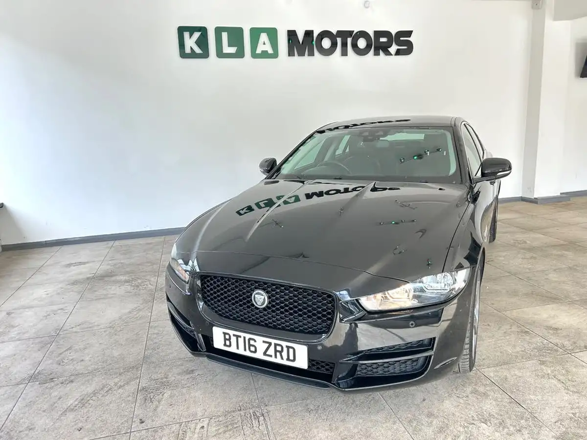 2016-jaguar-xe-20d-prestige-180ps-big-7