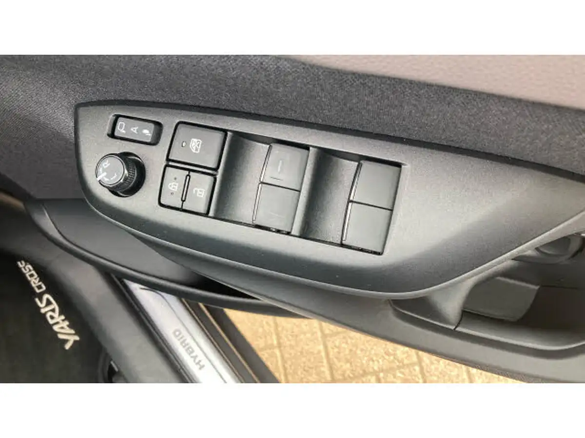 2023-toyota-yaris-cross-15-vvt-i-excel-awd-i-big-21