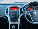 2015-vauxhall-astra-14-sri-vvt-16v-100ps-1398cc-small-12