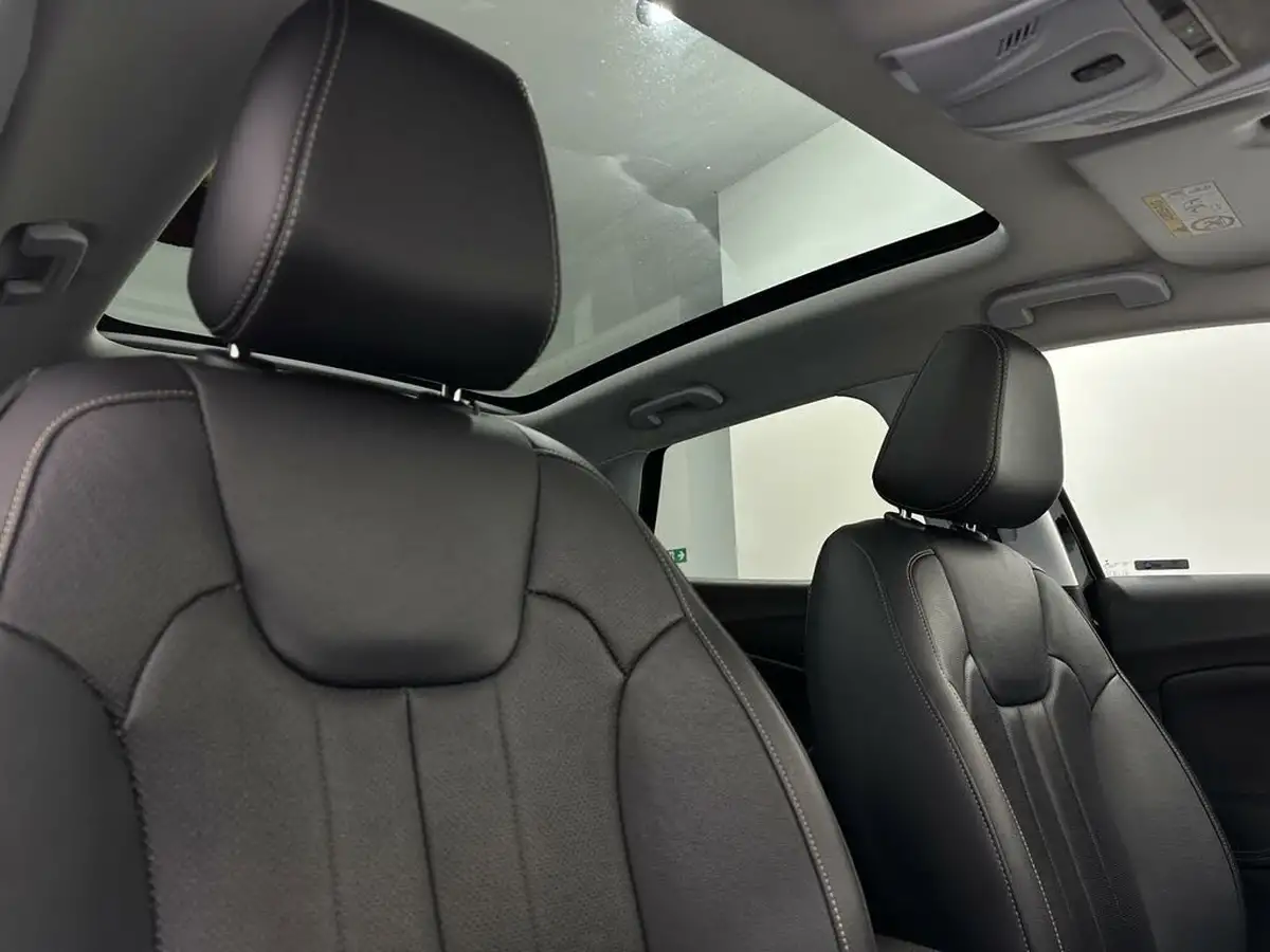 2019-vauxhall-grandland-x-15td-elite-nav-ss-blueinjection-big-28