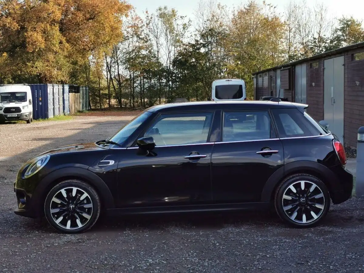 2021-mini-cooper-15-cooper-exclusive-series-ii-hatchback-5d-auto-big-22