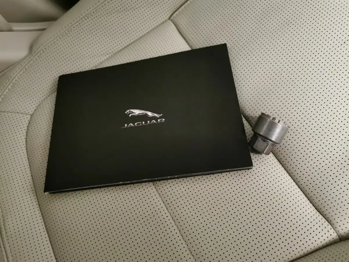 2019-jaguar-i-pace-ev400-hse-big-33