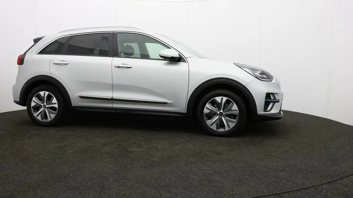2021-kia-e-niro-ev-4-big-33