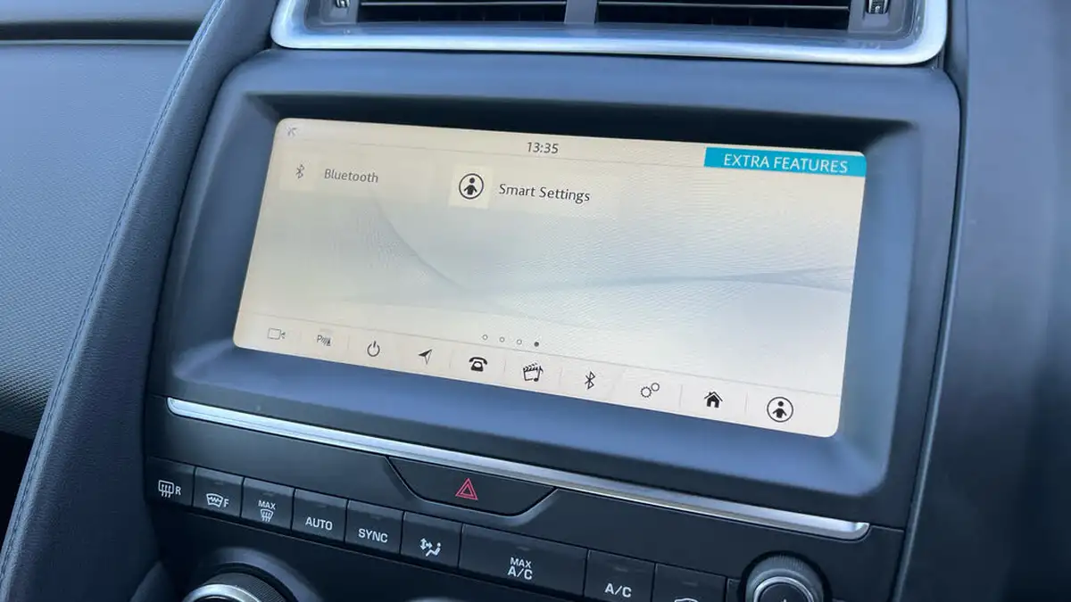 2019-jaguar-e-pace-20-i4d-150ps-big-22