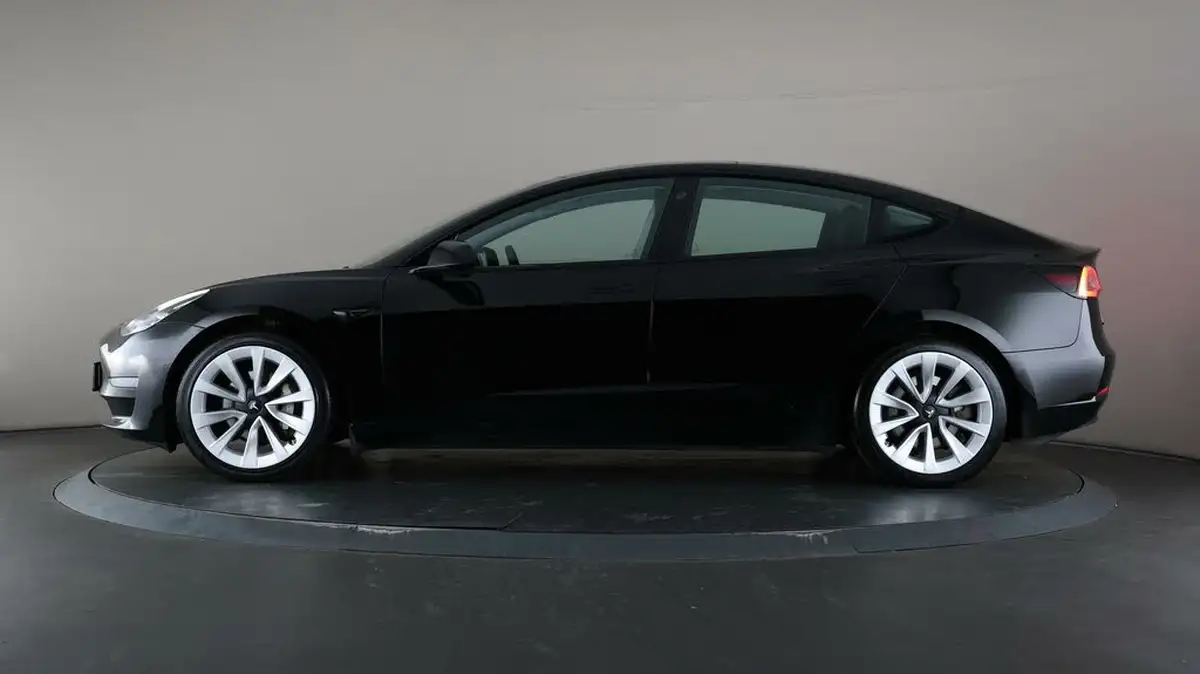 2021-tesla-model-3-e-long-range-4x4-big-30