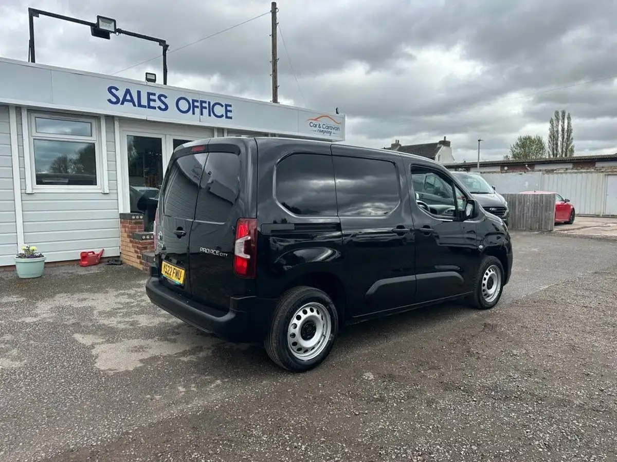 2022-toyota-proace-city-15d-active-big-6