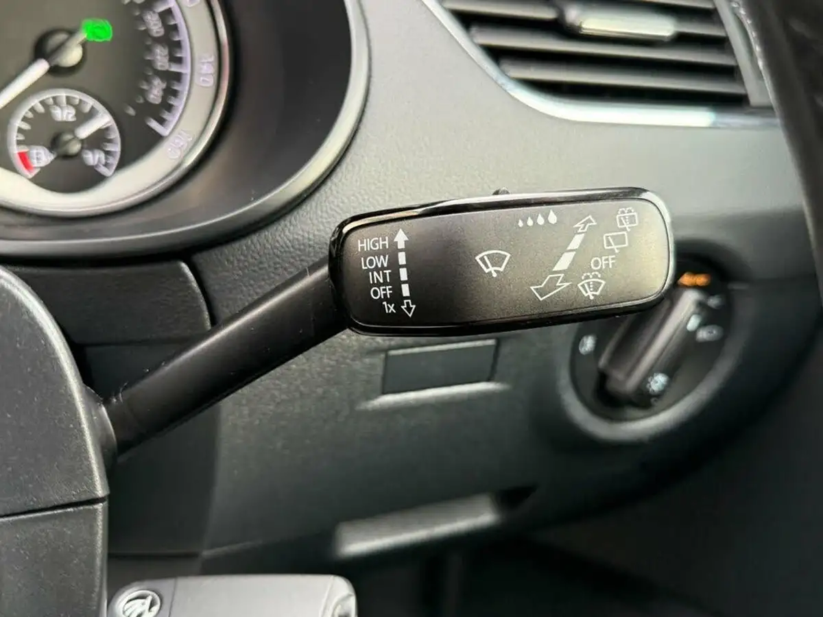2019-skoda-octavia-15-tsi-se-l-hatchback-dsg-big-32