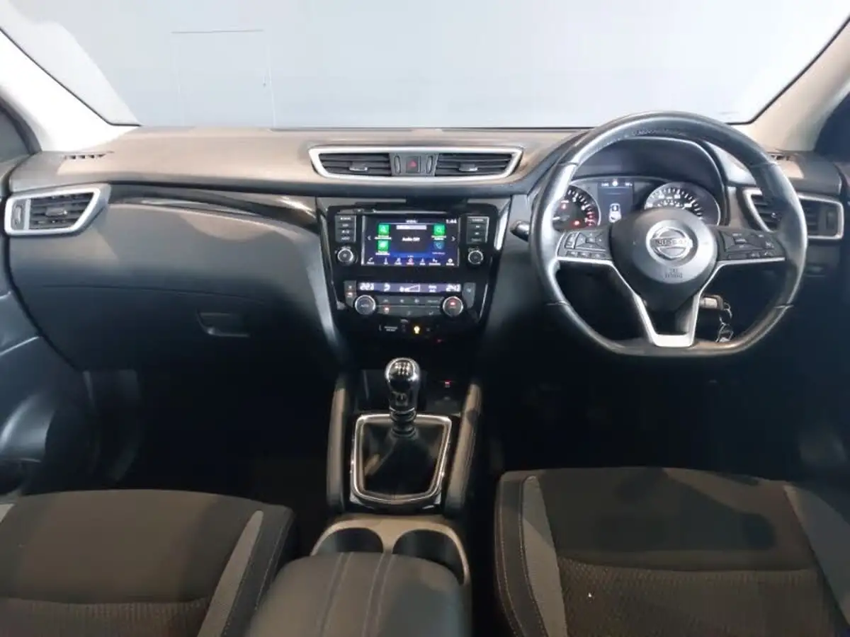 2020-nissan-qashqai-13-dig-t-acenta-premium-160ps-big-2