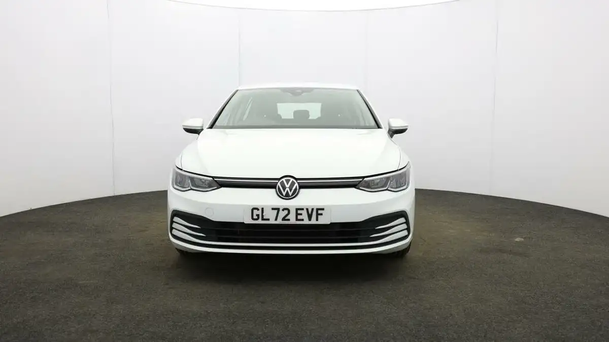 2022-volkswagen-golf-15-tsi-life-150ps-hatchback-big-1