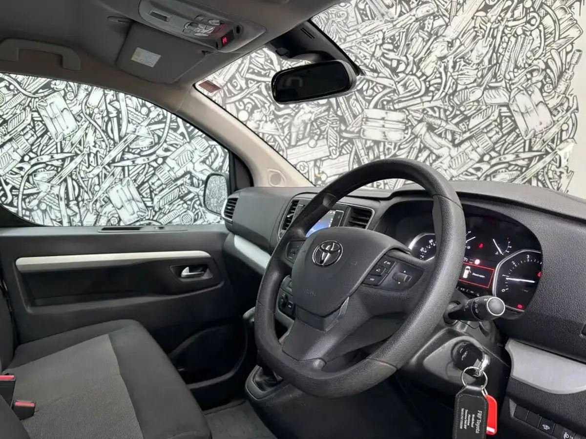 2021-toyota-proace-verso-15d-shuttle-l1-big-20