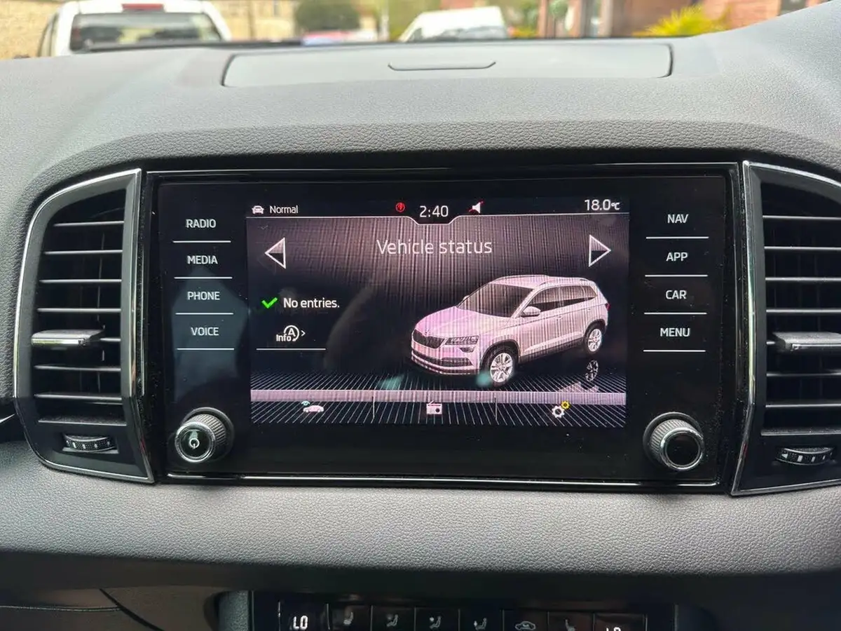 2018-skoda-karoq-16tdi-se-l-scr-1596cc-dsg-big-36