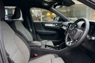 2022-volvo-xc40-20-b3-plus-small-24