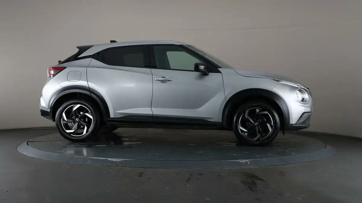 2023-nissan-juke-10-dig-t-n-connecta-big-7