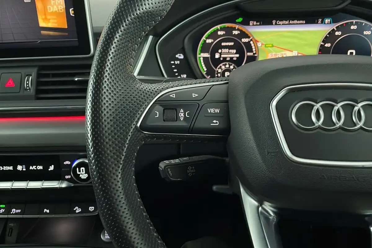 2020-audi-q5-20-55-tfsi-e-s-line-competition-big-14