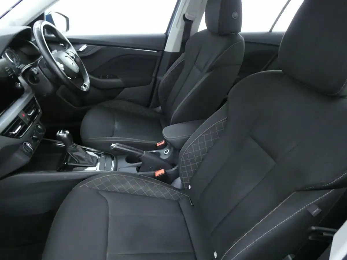 2020-skoda-kamiq-15-tsi-se-dsg-big-18