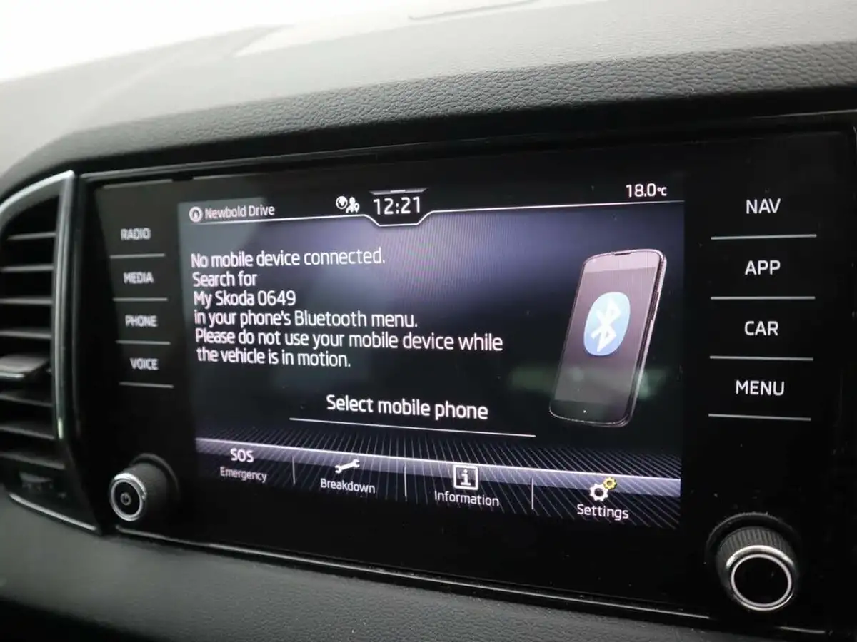 2022-skoda-karoq-15-tsi-se-technology-big-13