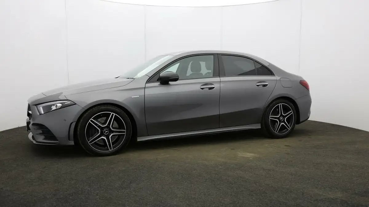2022-mercedes-benz-a-class-20-a250-amg-line-premium-edition-saloon-4d-big-27