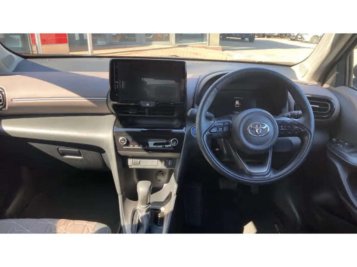 2023-toyota-yaris-cross-15-vvt-i-excel-awd-i-big-4