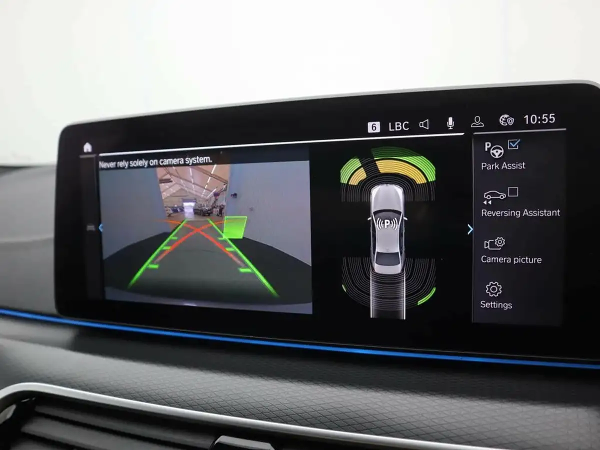 2022-bmw-5-series-20-530e-m-sport-saloon-4d-big-16
