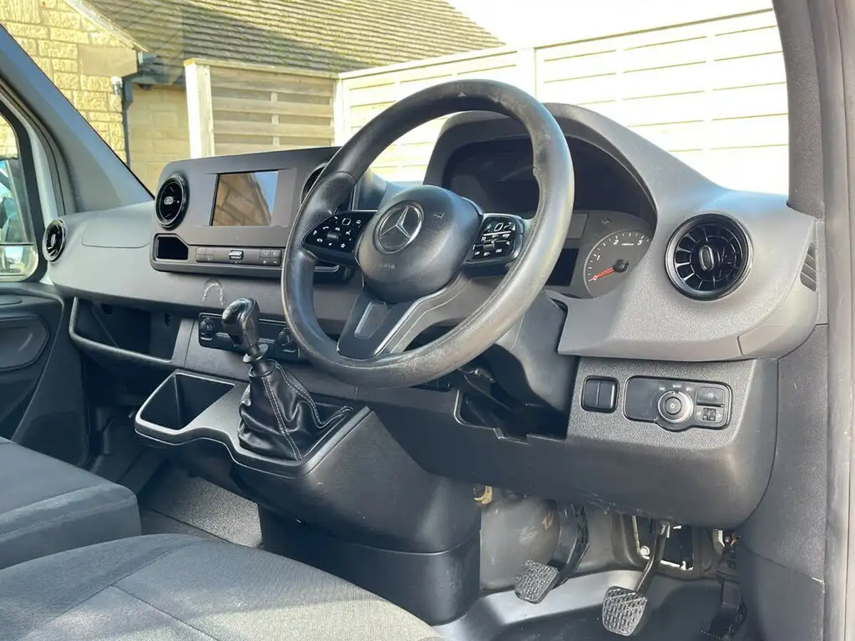 2020-mercedes-benz-sprinter-21cdi-316-l2h1-panel-van-rwd-eco-gear-360-big-11