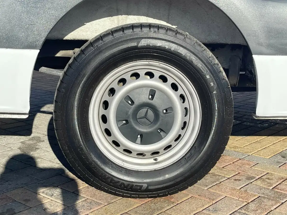2020-mercedes-benz-sprinter-21cdi-316-l2h1-panel-van-rwd-eco-gear-360-big-33