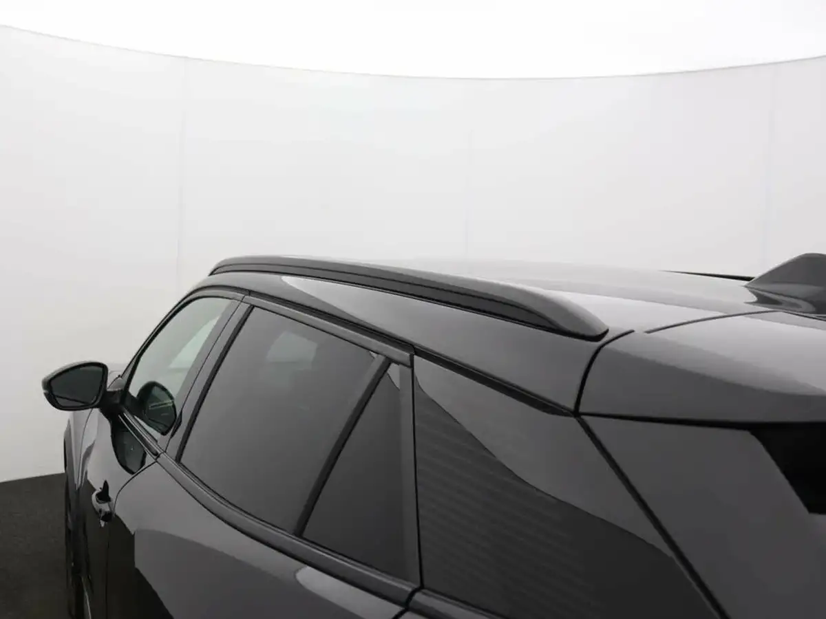 2024-peugeot-2008-suv-e-gt-136ps-50kwh-big-45