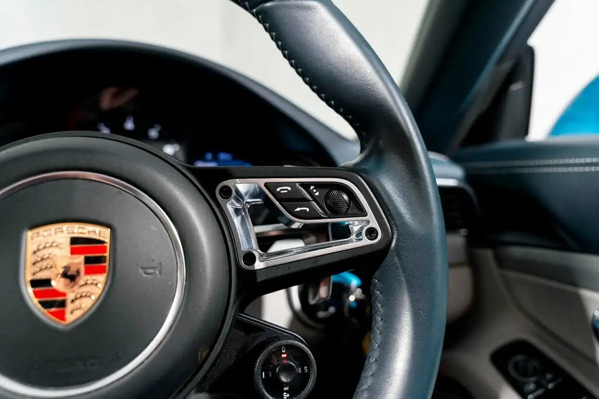 2018-porsche-911-30-targa-4-gts-450bhp-pdk-big-41