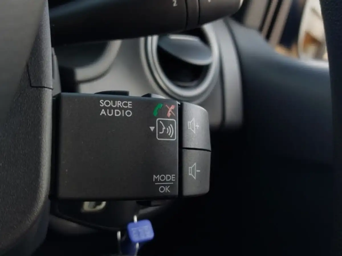 2018-dacia-sandero-stepway-09-tce-essential-big-17