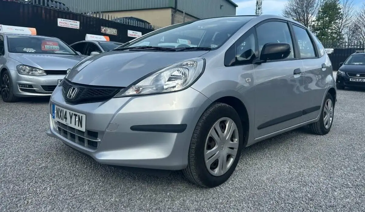 2013-honda-jazz-12-s-big-6