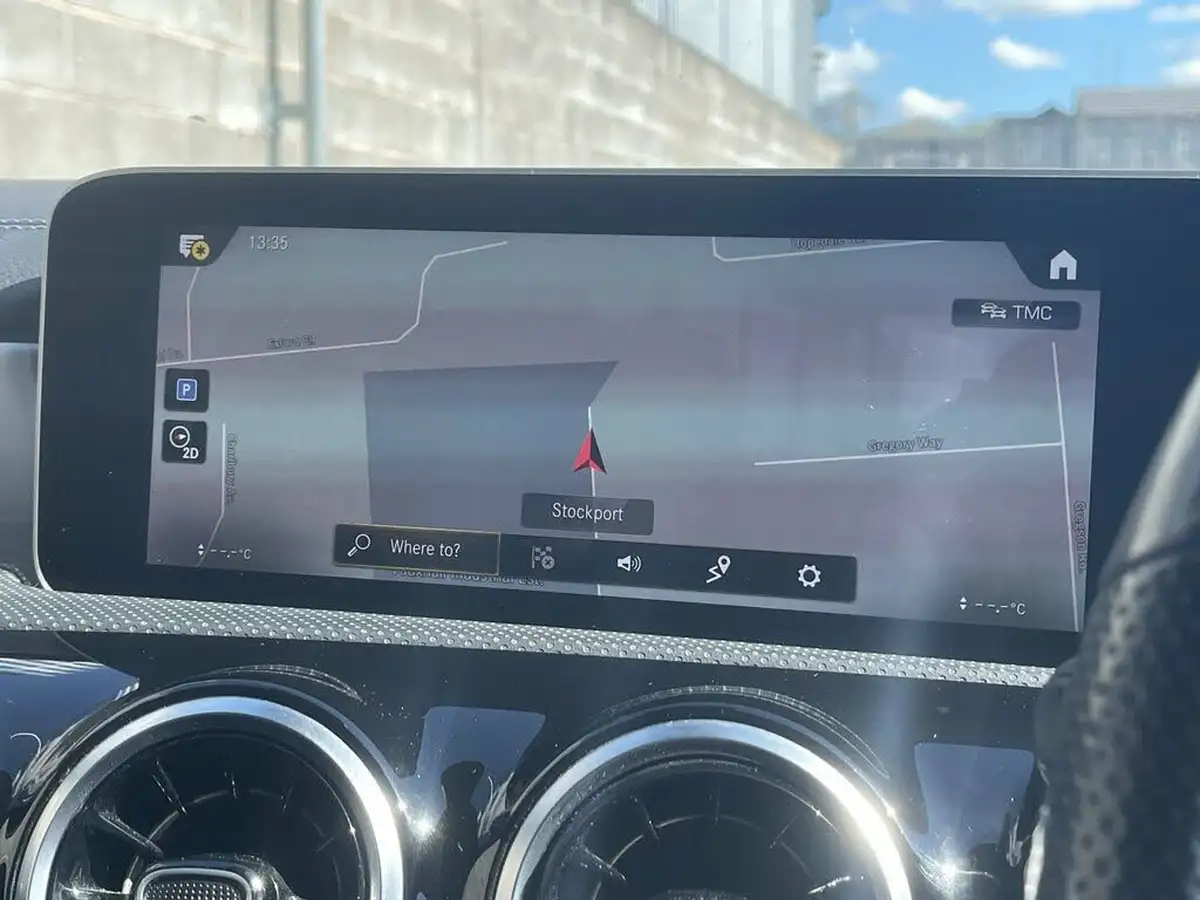 2019-mercedes-benz-cla-13-cla-200-amg-line-coupe-4d-7g-dct-big-2