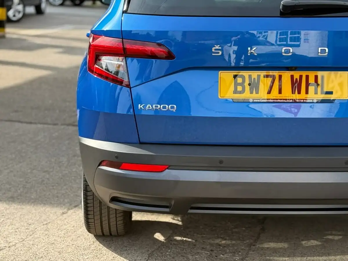 2021-skoda-karoq-15-tsi-se-l-big-28