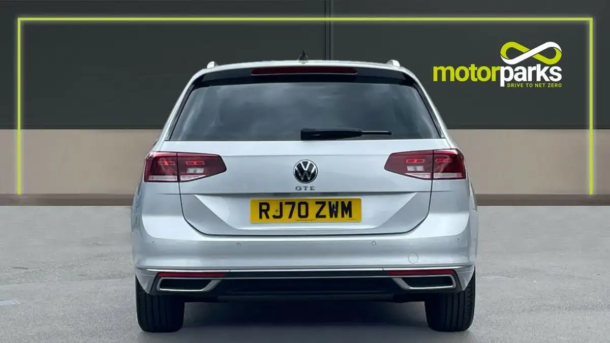 2021-volkswagen-passat-14-tsi-gte-estate-5d-big-3