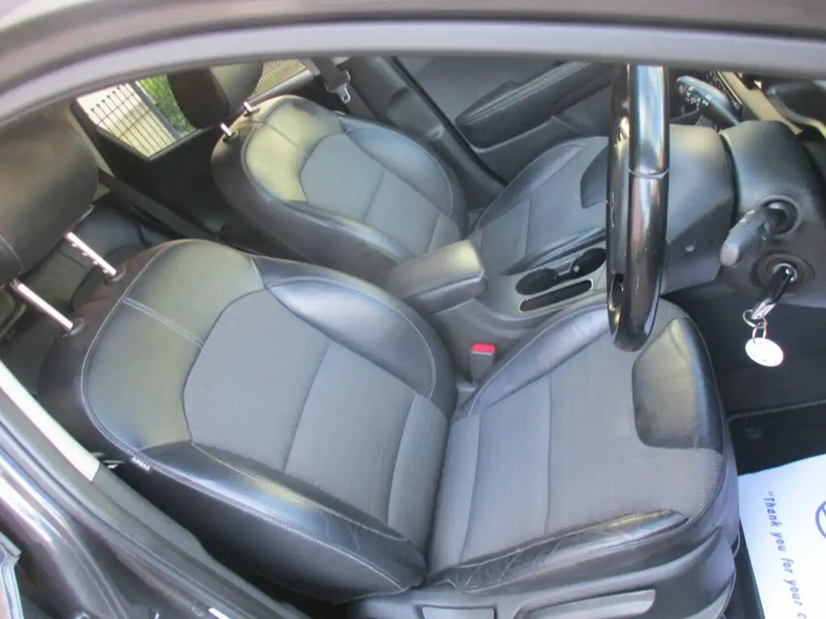 2017-kia-niro-16-gdi-2-156kwh-lithium-ion-big-23