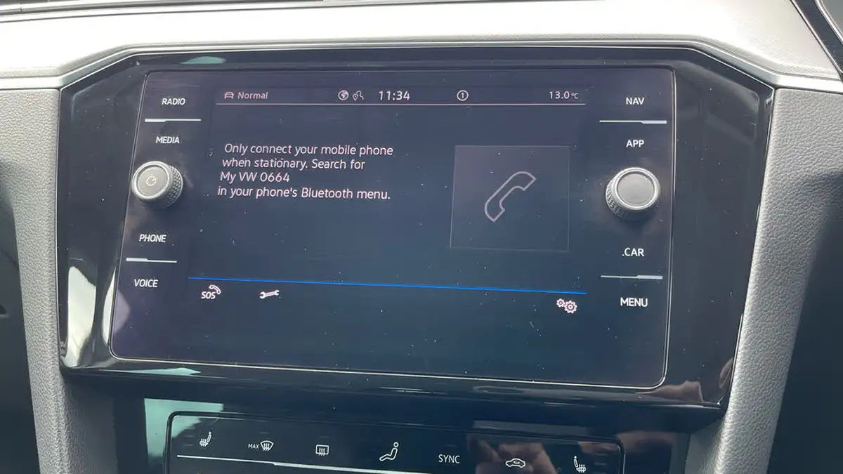 2021-volkswagen-passat-14-tsi-gte-estate-5d-big-27