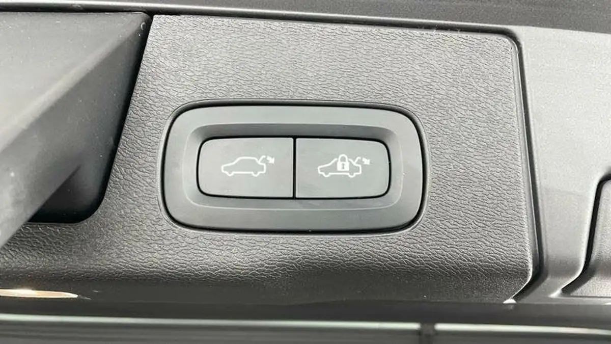 2020-volvo-xc60-20td-b4-inscription-pro-awd-big-28