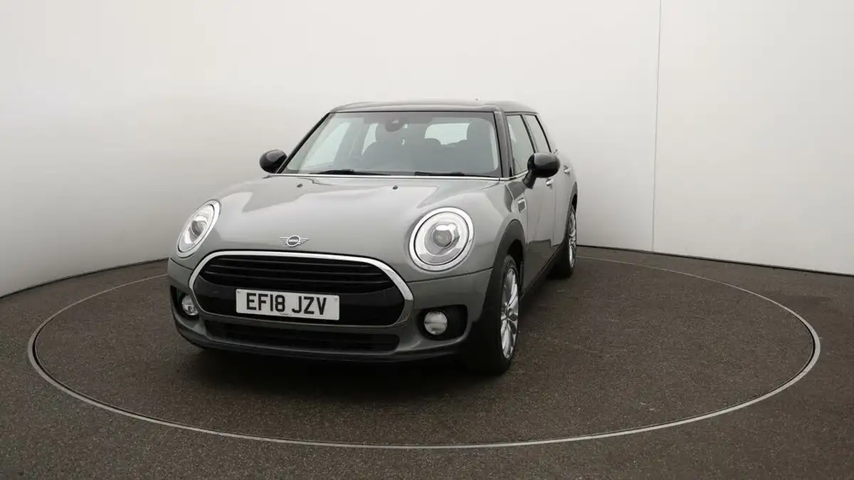 2018-mini-clubman-15-cooper-ss-big-30