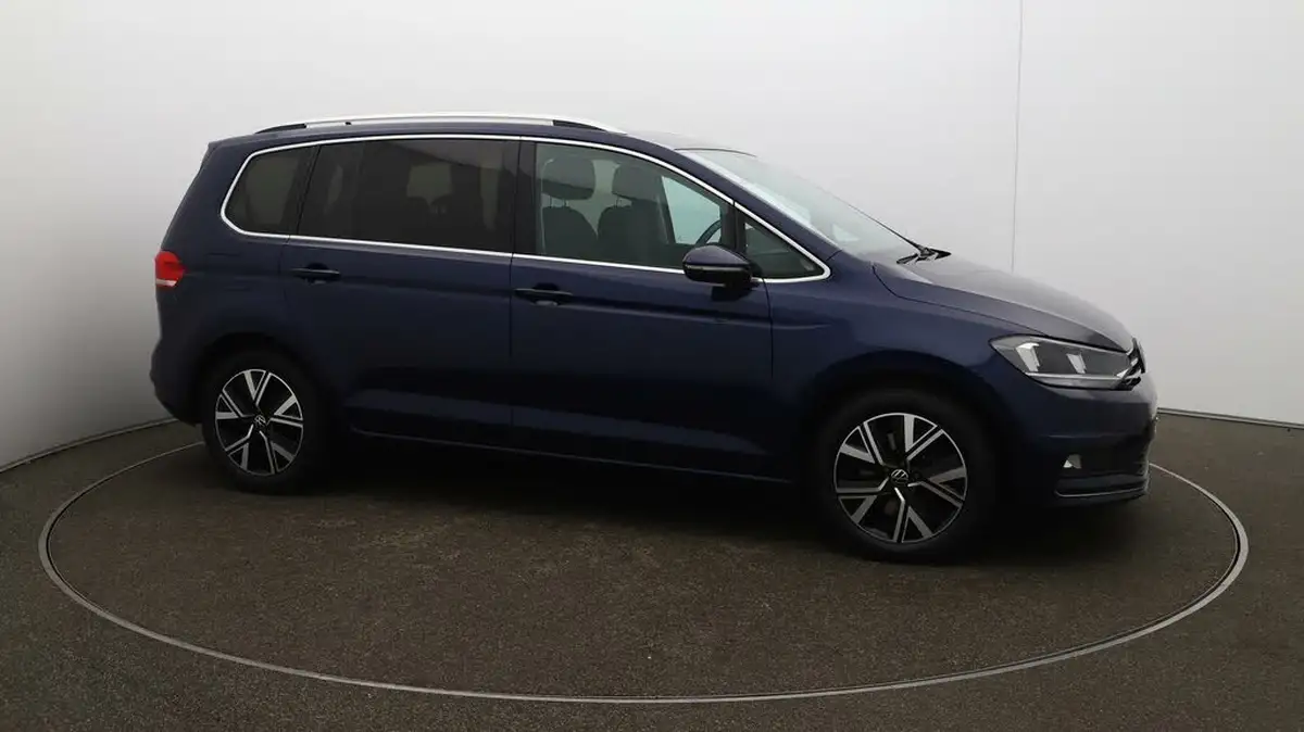 2021-volkswagen-touran-15-tsi-sel-dsg-big-39