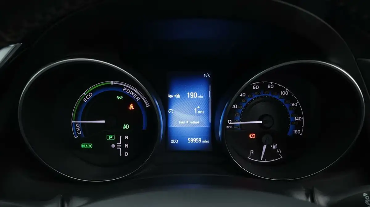 2018-toyota-auris-18-vvt-i-hsd-icon-tech-hatchback-big-10
