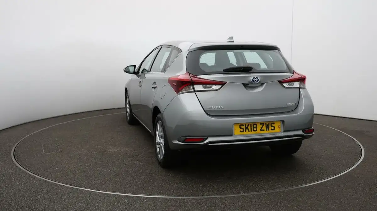 2018-toyota-auris-18-vvt-i-hsd-icon-tech-hatchback-big-51