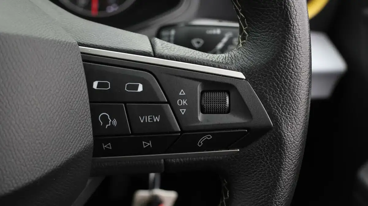 2022-seat-arona-10-tsi-evo-se-technology-big-21