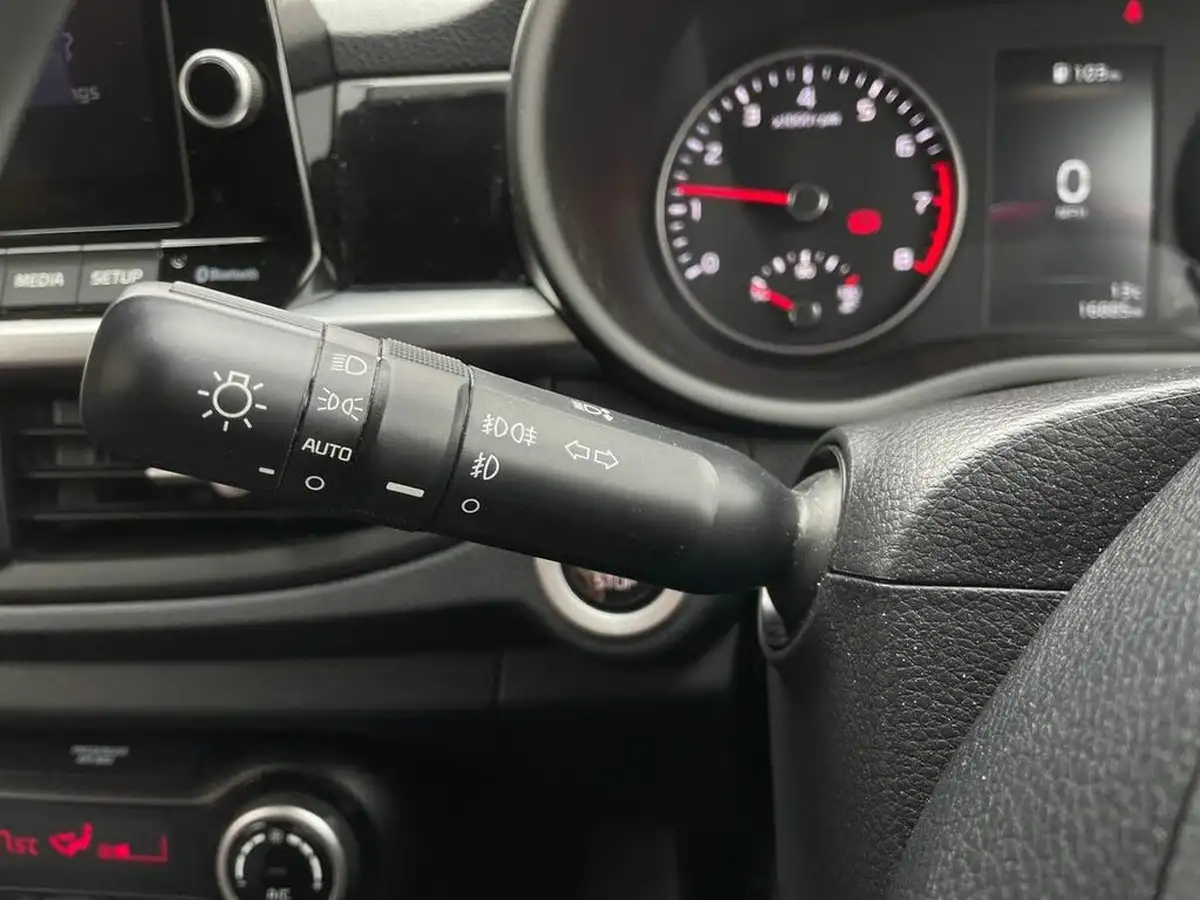 2022-kia-picanto-10-t-gdi-gt-line-s-big-28